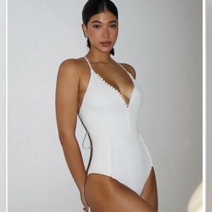 NWT Alexandra Miro Savannah Swimsuit White Classic Elegant Textured V-neck M